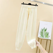 Load image into Gallery viewer, Reese loungewear trousers of white Dollhouse-Collection